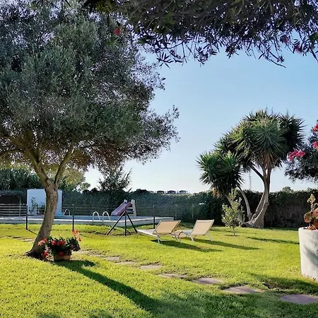 Holiday home El Campito, Piscina, Bbq, Ping-pong, Billar, 10 Min Andando De La Playa *